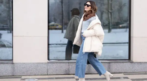 Idealne buty do szerokich spodni? Poznaj złote zasady stylizacji